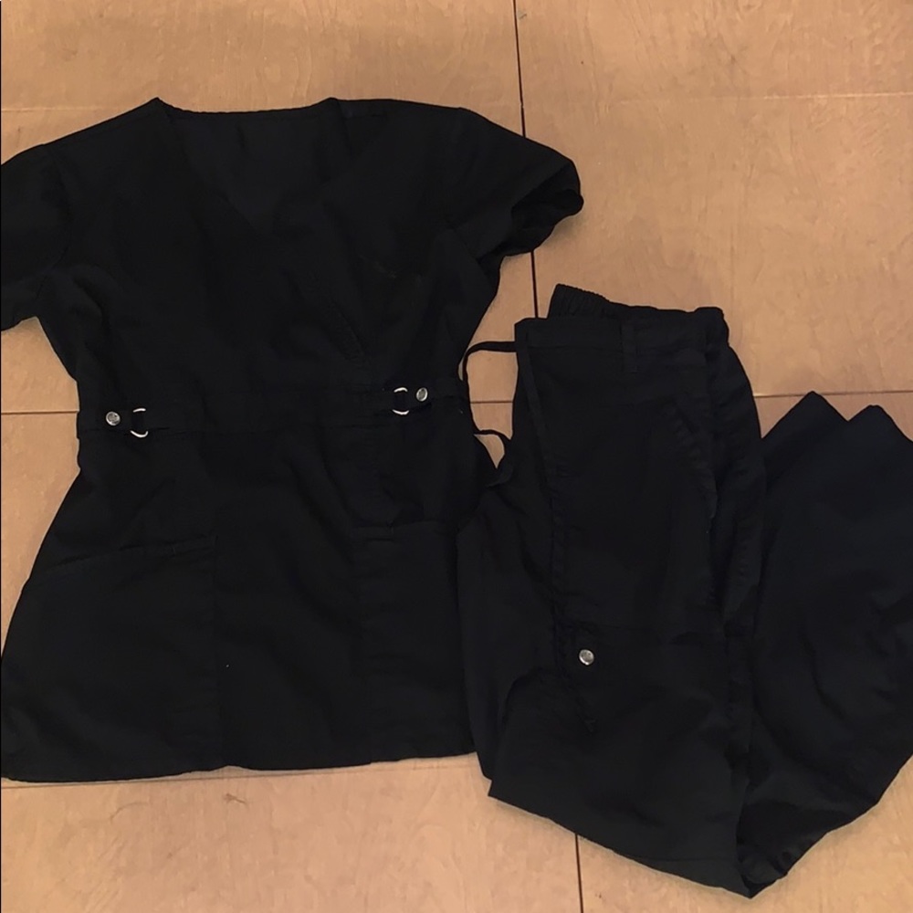 Black Scrubs